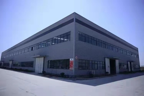 Negozio pulito di Gable Steel Buildings For Auto della struttura della struttura d'acciaio del calibro della luce della portata